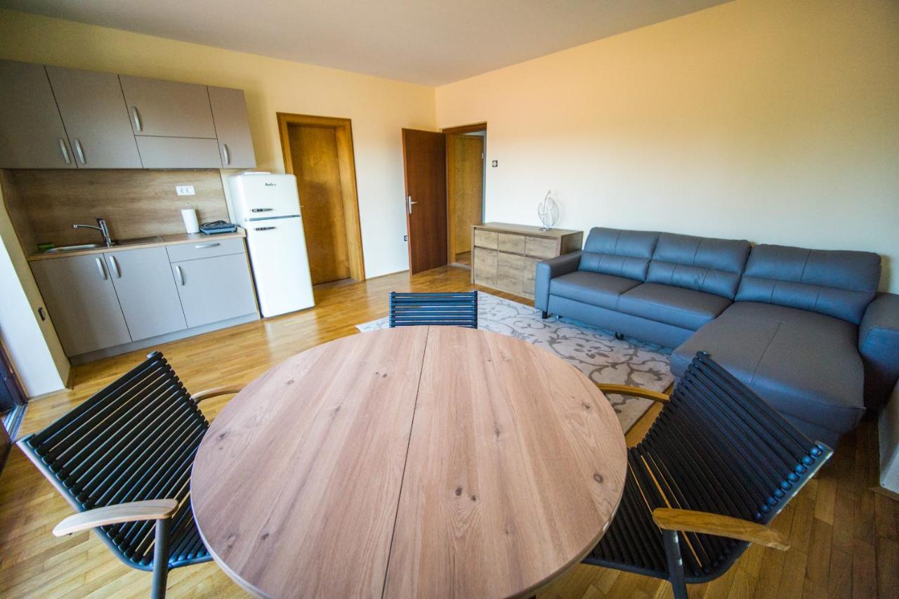 Apartments Sara 7, 8, 9 ปอร์โตรอซ ภายนอก รูปภาพ